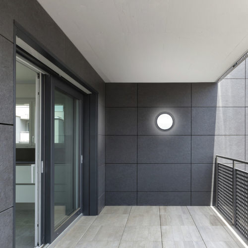 Moderne Wandleuchte - LUNETTE - Goccia Illuminazione - für Außenbereich / Polycarbonat / Aluminiumguss