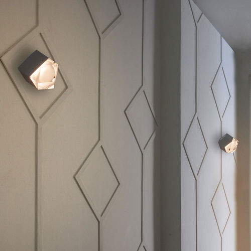 Moderne Wandleuchte - ASTRO - Oluce - für den Innenraum / Metall / Glas