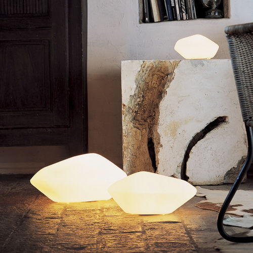 Bodenlampe - STONES - Oluce - geblasenes Glas / Polyethylen / modern