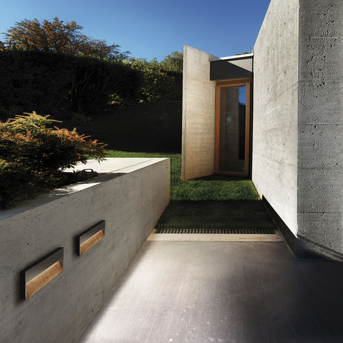 Moderne Wandleuchte - SKILL - Simes - für Außenbereich / Aluminium / Teakholz