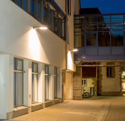 Moderne Wandleuchte - TAB TOP TYPE 7 - LECCOR Leuchten GmbH - für Außenbereich / Edelstahl / massives Aluminium