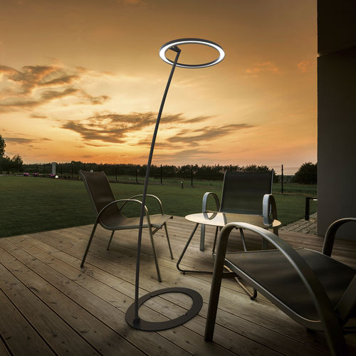 Stehleuchte - LIRA_FL - LINEA LIGHT GROUP - aus lackiertem Aluminium / Polyurethan / modern