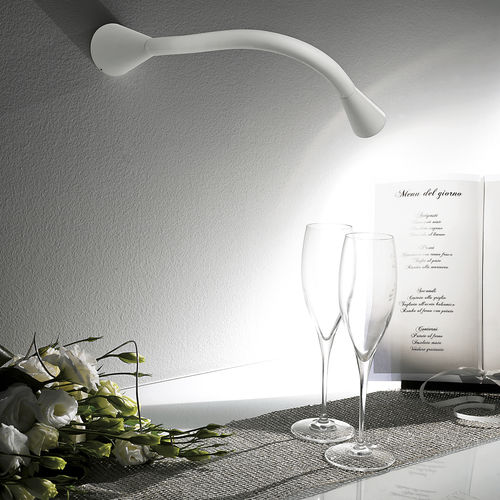 Moderne Wandleuchte - SNAKE_W1 - LINEA LIGHT GROUP - für den Innenraum / Aluminium / sandgestrahltes Glas