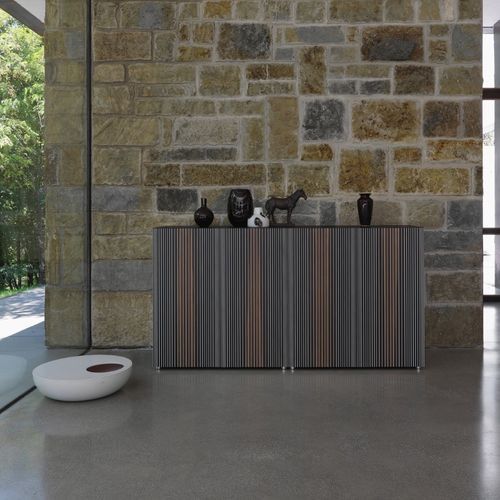 Modernes Sideboard - Carlos Mocha - CASAMANIA HORM - Holzfurnier / MDF / mit Schwingtür