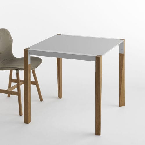 Moderner Bistrotisch - Tango - CASAMANIA HORM - NTM Fenix® / Gestell aus Massivholz / quadratisch