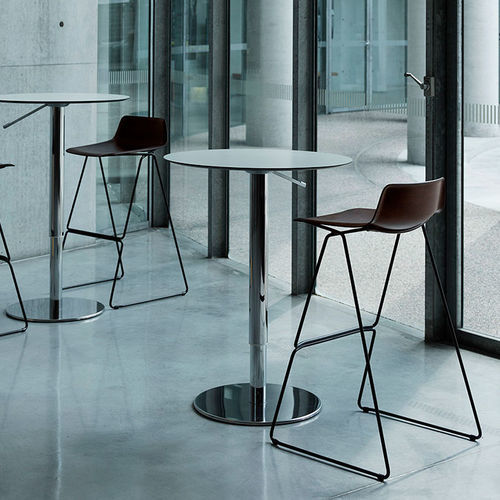 Moderner Bistrotisch - T2  - CASAMANIA HORM - HPL / Gestell aus verchromtem Metall / rund
