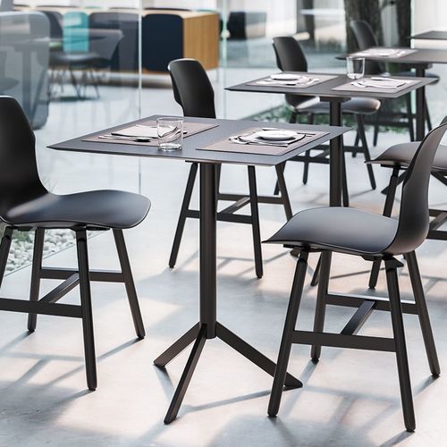 Moderner Bistrotisch - T4  - CASAMANIA HORM - HPL / Gestell aus gestrichenem Metall / quadratisch