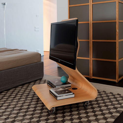 Fernsehmöbel / originelles Design - COBRA - CASAMANIA HORM - mit Rollen / Sperrholz / von Mario Bellini