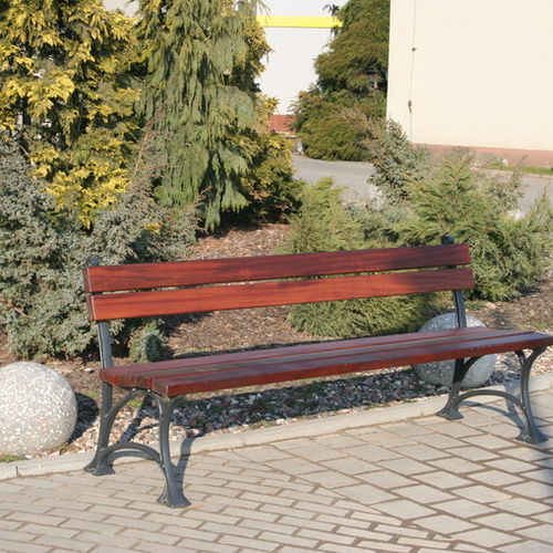 Klassische Bank für den öffentlichen Raum - LA8  - F.P.H. Art Metal Sp.J. - Holz / Metall / für Gewerbegebrauch