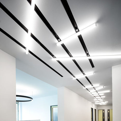 Hängendes Beleuchtungsprofil - PIVOT - XAL - für Aufbau / LED / PMMA