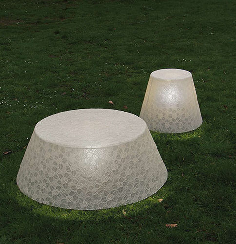 Bodenlampe - RICAMI - Antonangeli Illuminazione . - aus lackiertem Metall / Glasfaser / modern