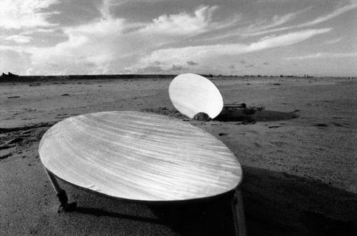 Moderner Couchtisch - JOVI OVAL - MAOLI - Aluminium / oval / für Privatgebrauch