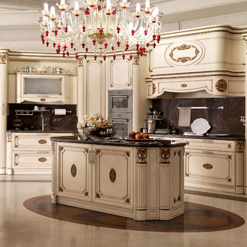 Klassische Küche - FLORENCE - MARTINI MOBILI - lackiertes Holz / Marmor
