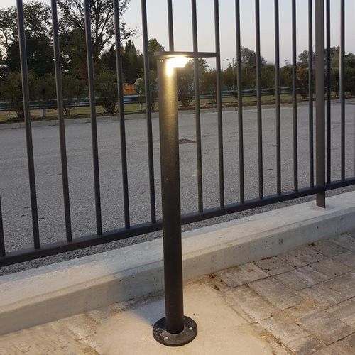 Moderner Leuchtpoller - AIRON - IDEALLUX - Aluminium / LED / IP65