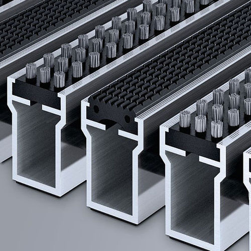 Eingangsmatte für öffentliche Einrichtungen - PLAZA 542 SGCB - emco Bautechnik GmbH - Gummi / Aluminium / Schmutzfang