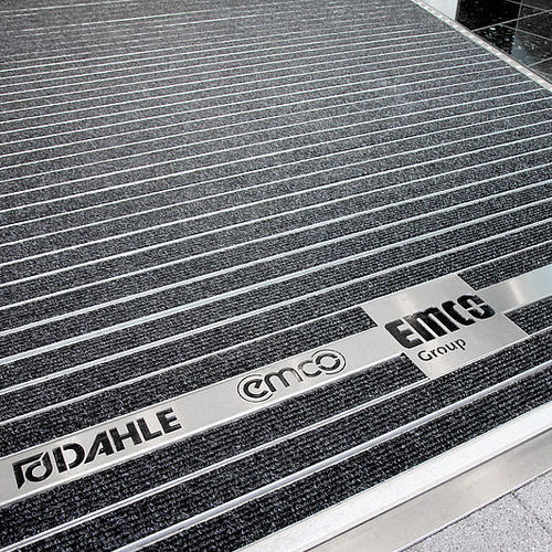 Eingangsmatte für öffentliche Einrichtungen - QUADRO 22 - emco Bautechnik GmbH - Edelstahl / Schmutzfang / Profil