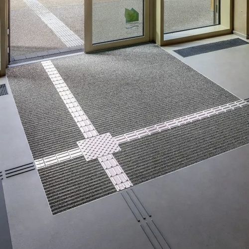 Taktiles Bodenleitsystem / mit Blindenleitsystem - DIPLOMAT PREMIUM SPIN®SAFE - emco Bautechnik GmbH