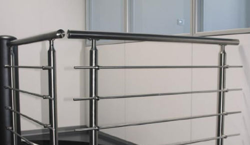 Edelstahlgeländer - AISI 316 SATIN FINISH - EURO-FER - mit Stangen / für den Innenraum / für Treppen