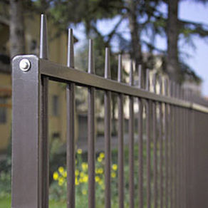 Stabzaun - LANCER - GRIDIRON S.P.A. - Unipersonale - Industrie / Metall / verstärkt gesichert