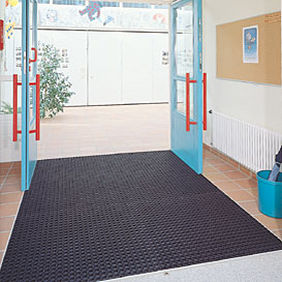 Eingangsmatte für öffentliche Einrichtungen - DOMINO® - GRIDIRON S.P.A. - Unipersonale - Gummi / maßgefertigt / Ring
