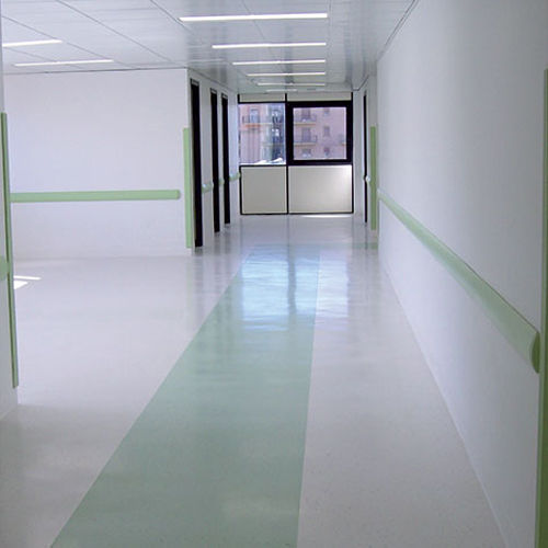 Epoxidbodenbelag - BASIC PHARMATEC - IPM ITALIA - für Krankenhaus / Hochglanz / Betonoptik