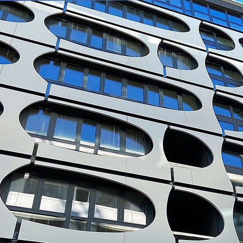 Fassadenverkleidung für hinterlüftete Fassade - ARIACOVERING ® - ALIVA - Paneel / Aluminium / Blech