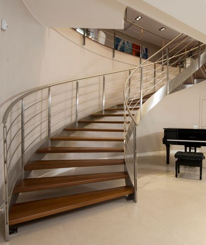 Viertelgewendelte Treppe - STM 01 - RIZZI - Holzstufen / mit Metallstruktur / modern