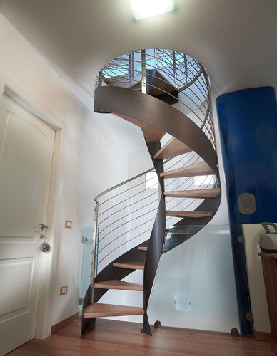 Spindeltreppe - ELI AC 01 - RIZZI - Holzstufen / mit Edelstahlstruktur / mit Stahlstruktur