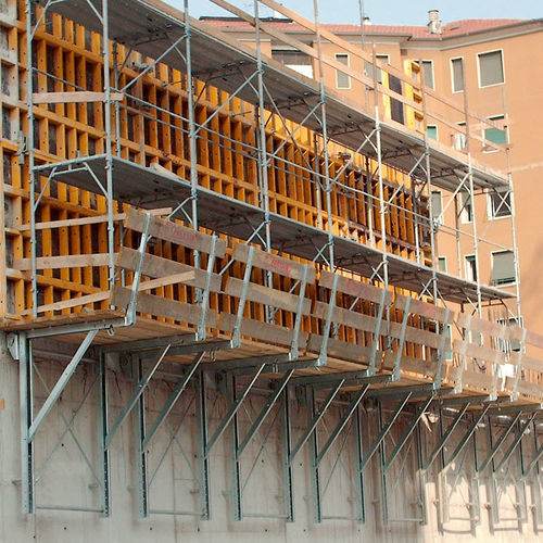 Arbeitsplattform - CLIMBING BRACKET - Faresin Formwork SpA