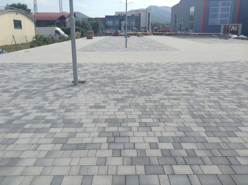 Naturstein-Pflasterstein - PROGETTO F - FAVARO1 - befahrbar / für öffentliche Bereiche