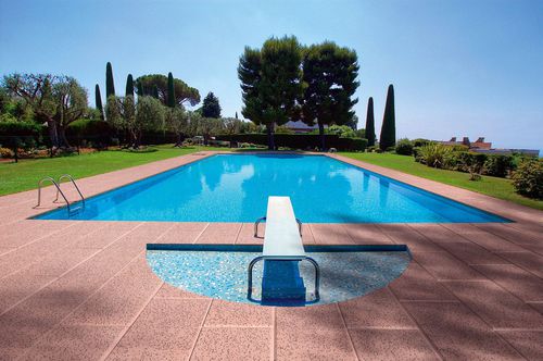Betonfliesen - CANOVA - FAVARO1 - sandgestrahlt / für Poolrand / bodenstehend