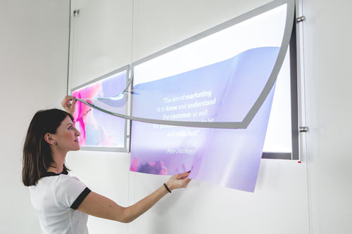 Wandmontierter Werbeträger - LED CHROME - Flex - Tisch / Wand / für Deckenmontage