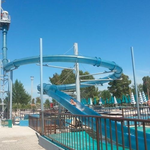 Drehende Rutsche - FALL LOOP - TECNOPISCINE INTERNATIONAL - für Aquapark / rohrförmig / Hochgeschwindigkeit