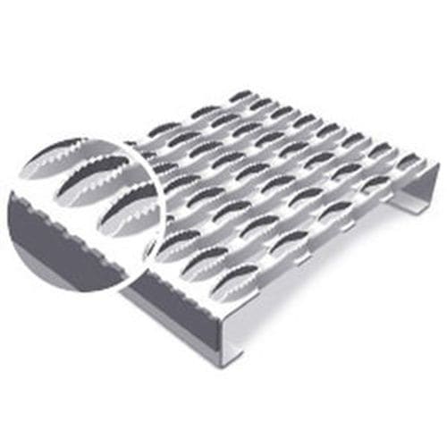 Metallstufe - STAIRTREADS - MEISER - Gitter / rutschfest