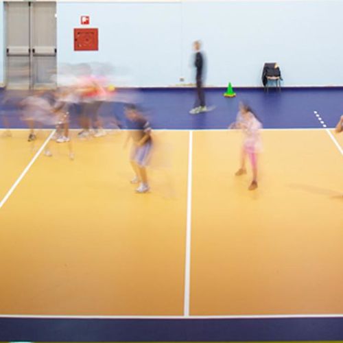 Sportboden für den Innenraum - LIMONTA SPORT - PVC / für Mehrzweck-Sporthallen / dauerhaft