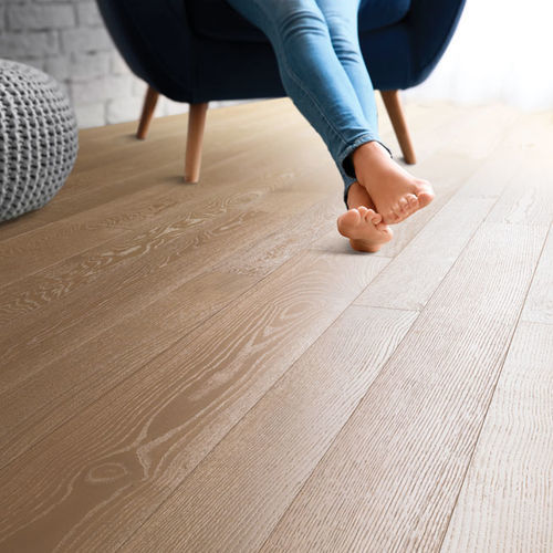 Mehrschichtparkett - Duna - BERTI PAVIMENTI LEGNO - Helleiche / Herringbone / gebürstet
