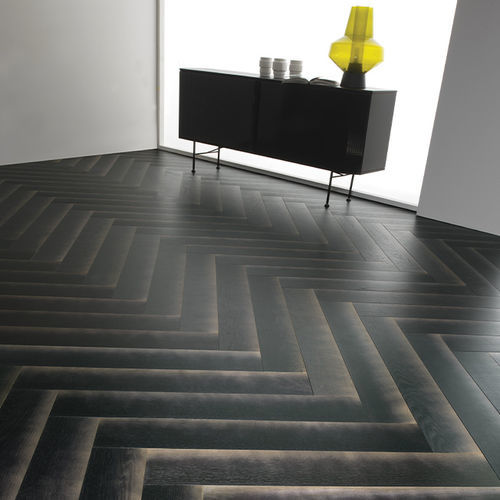 Mehrschichtparkett - Black Shadow - BERTI PAVIMENTI LEGNO - Eiche / Herringbone / schwimmend