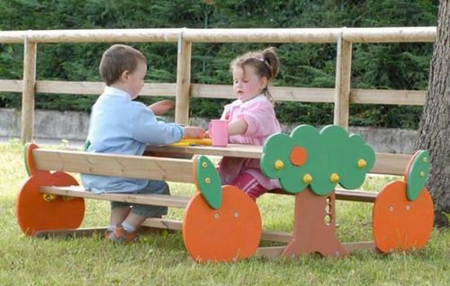 Picknicktisch / originelles Design - 017112 - LEGNOLANDIA - Polyethylen / Kiefer / rechteckig