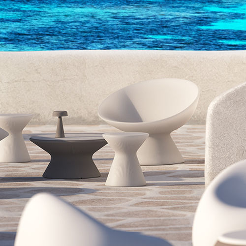 Moderner Hocker - fade low - PLUSt COLLECTION - Polyethylen / mit Mittelfuß / beleuchtet