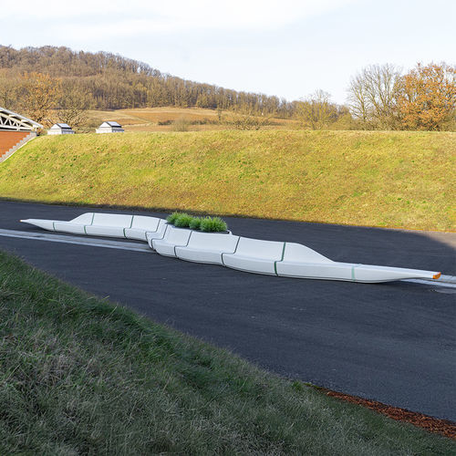Bank für den öffentlichen Raum / originelles Design - ONTIGO 10 - BENKERT BÄNKE - Glasfaser / Edelstahl / aus recyceltem Material