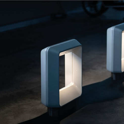 Fußgänger-Sperrpfosten - HOLLOW - METALCO - stationär / Hochleistungsbeton / mit integrierter LED