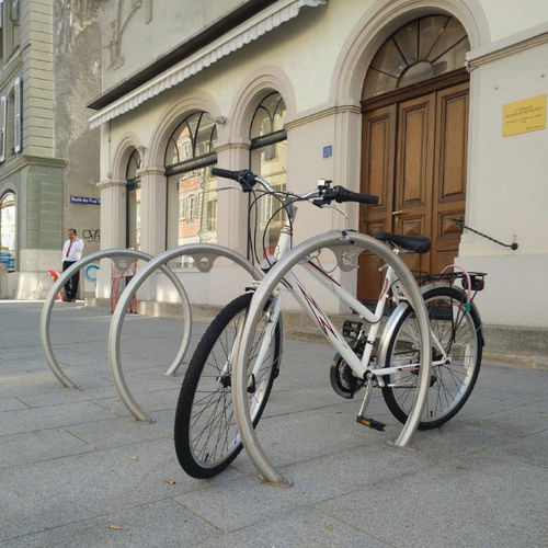 Bodenstehender Fahrradständer - CIRCLE - METALCO - für öffentliche Bereiche / für städtische Bereiche / für Parkplätze