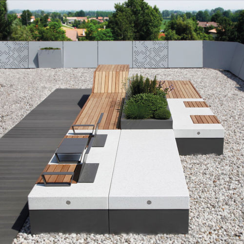 Moderne Bank für den öffentlichen Raum - ISOLAURBANA - METALCO - Holz / Hochleistungsbeton / Stahl