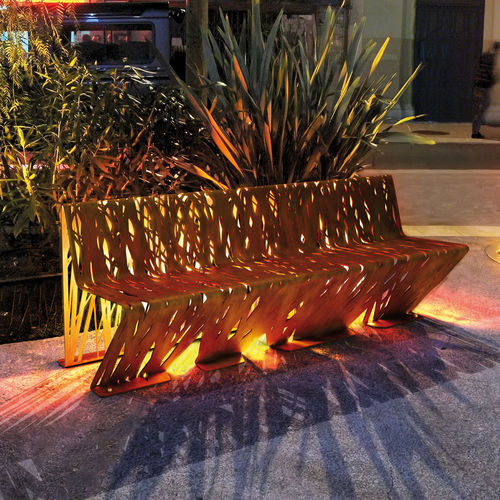 Bank für den öffentlichen Raum / originelles Design - CROSSED - LAB23 - Stahl / mit Rückenlehne
