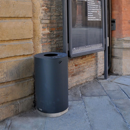 Park-Abfallbehälter - EASY - LAB23 - galvanisiertem Stahl / COR-TEN®-Stahl / mit integriertem Aschenbecher