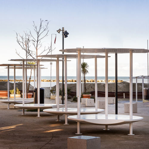 Bank für den öffentlichen Raum / originelles Design - ISLANDS BENCH - LAB23 - galvanisiertem Stahl / pulverbeschichteter Stahl / Verbundwerkstoff
