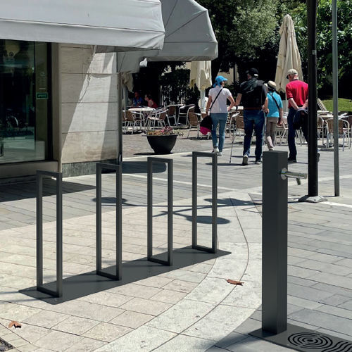 Bodenstehender Fahrradständer - DOMINO - LAB23 - vertikal / doppelt / für öffentliche Bereiche