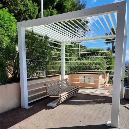 Selbsttragende Pergola - HELIO - LAB23 - Stahl / mit Sonnenschutzlamellen / mit Aluminiumabdeckung