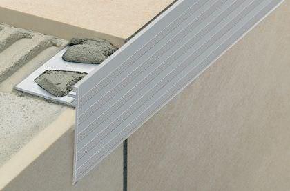 Aluminium-Treppenkante - SCHLUTER®-SCHIENE-STEP - Schluter Systems