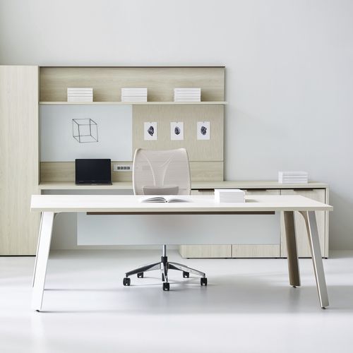 Schreibtisch mit integrierten Stauraum / für Gewerbegebrauch - EXPANSION CASEGOODS - Teknion